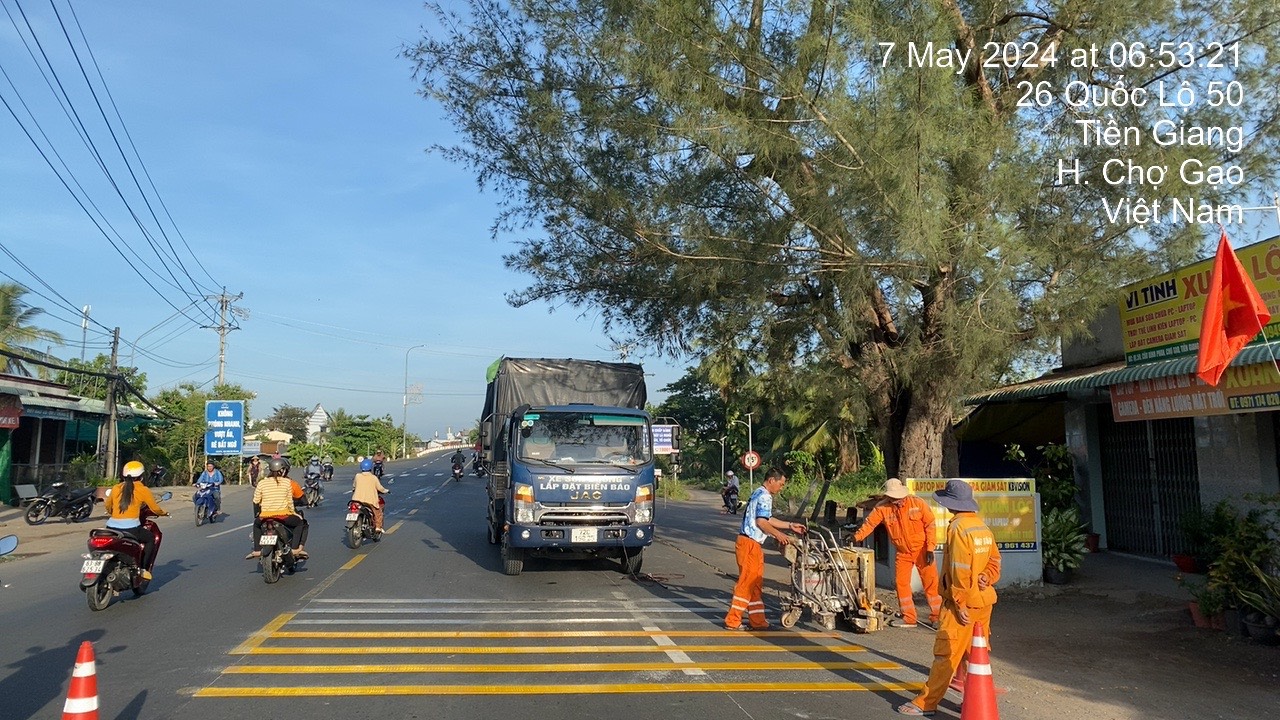 Sơn kẻ đường dẻo nhiệt